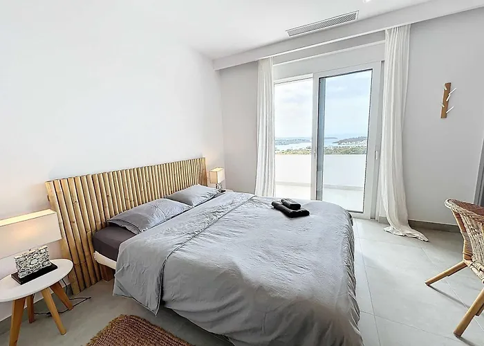 The Privacy By Seaviews Villa