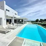 The Privacy By Seaviews *