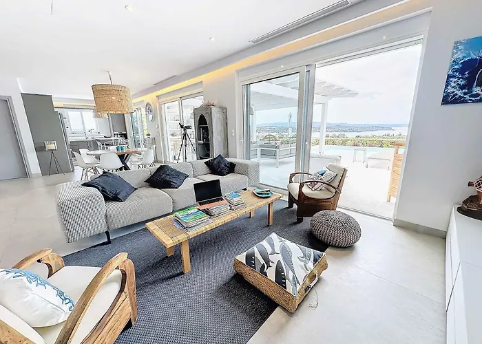 The Privacy By Seaviews Villa